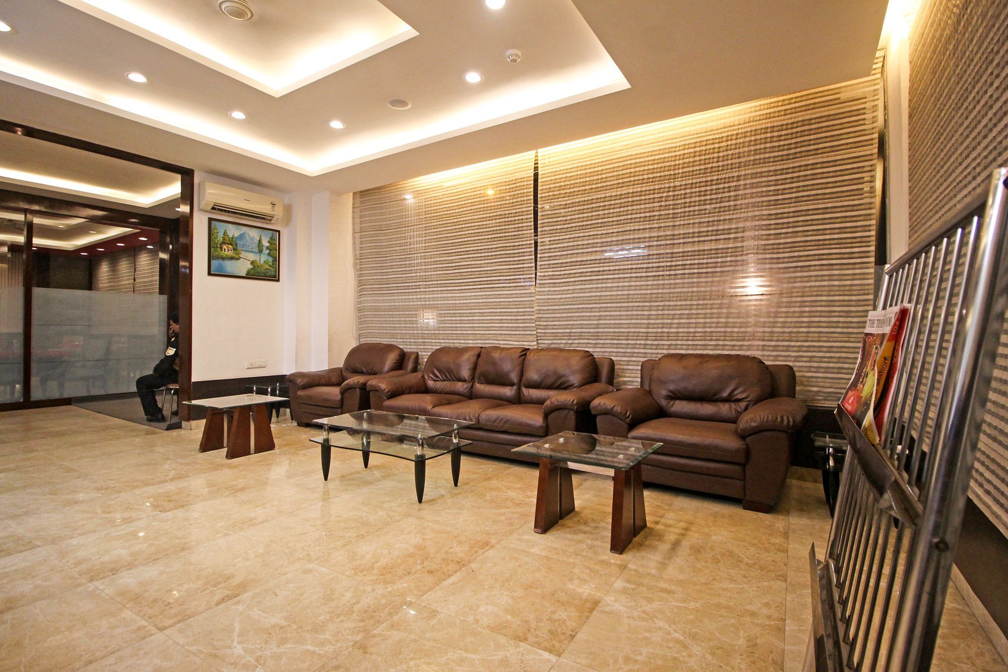 فندق Oyo 9841 The Vivir 1 نويدا المظهر الخارجي الصورة